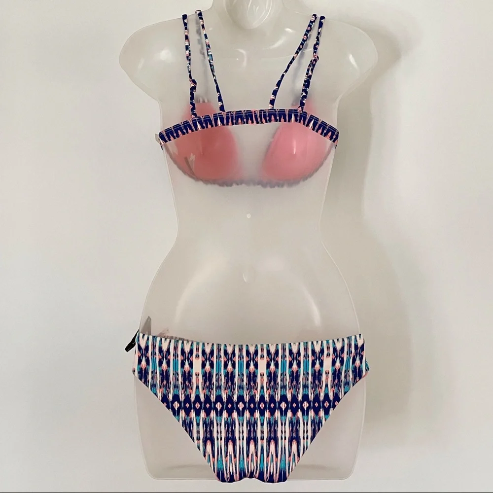 Adore me Bikini Set - Picture 2 of 6